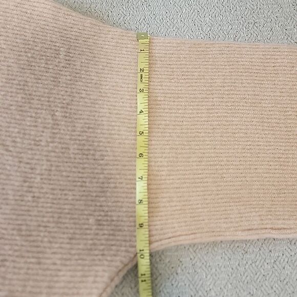 Vestique Dichotomy Black and Camel Brown Wave Design Fuzzy Sweater - Size Large - Picture 9 of 14